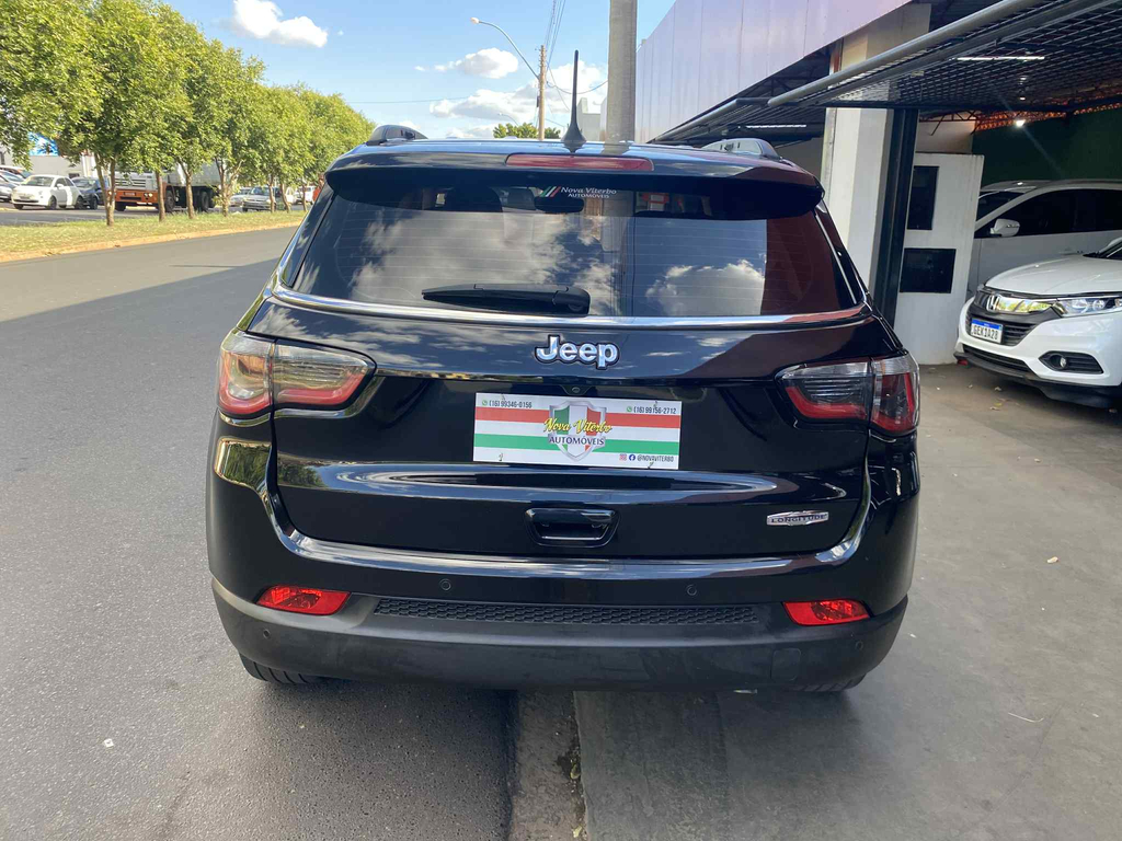 Jeep Compass Preto