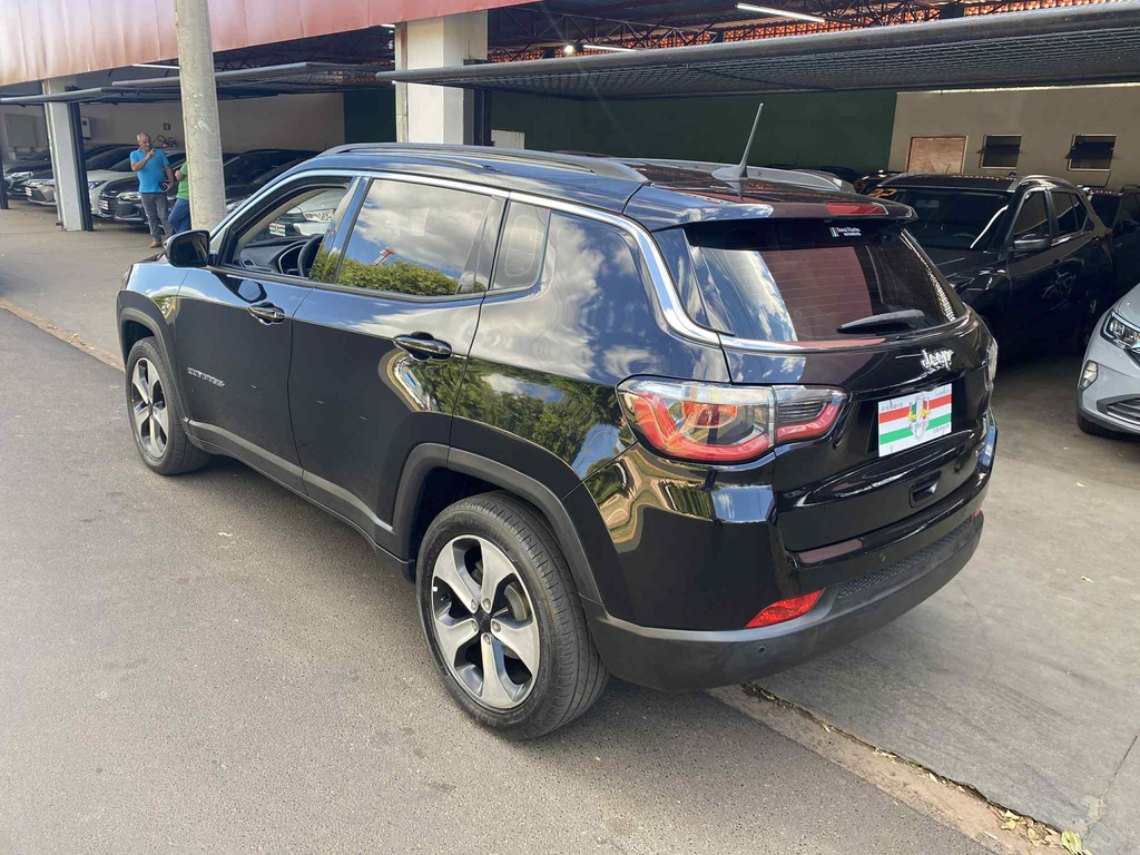 Jeep Compass Preto