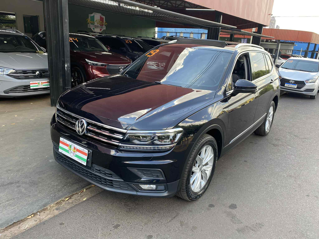 Volkswagen Tiguan Preto