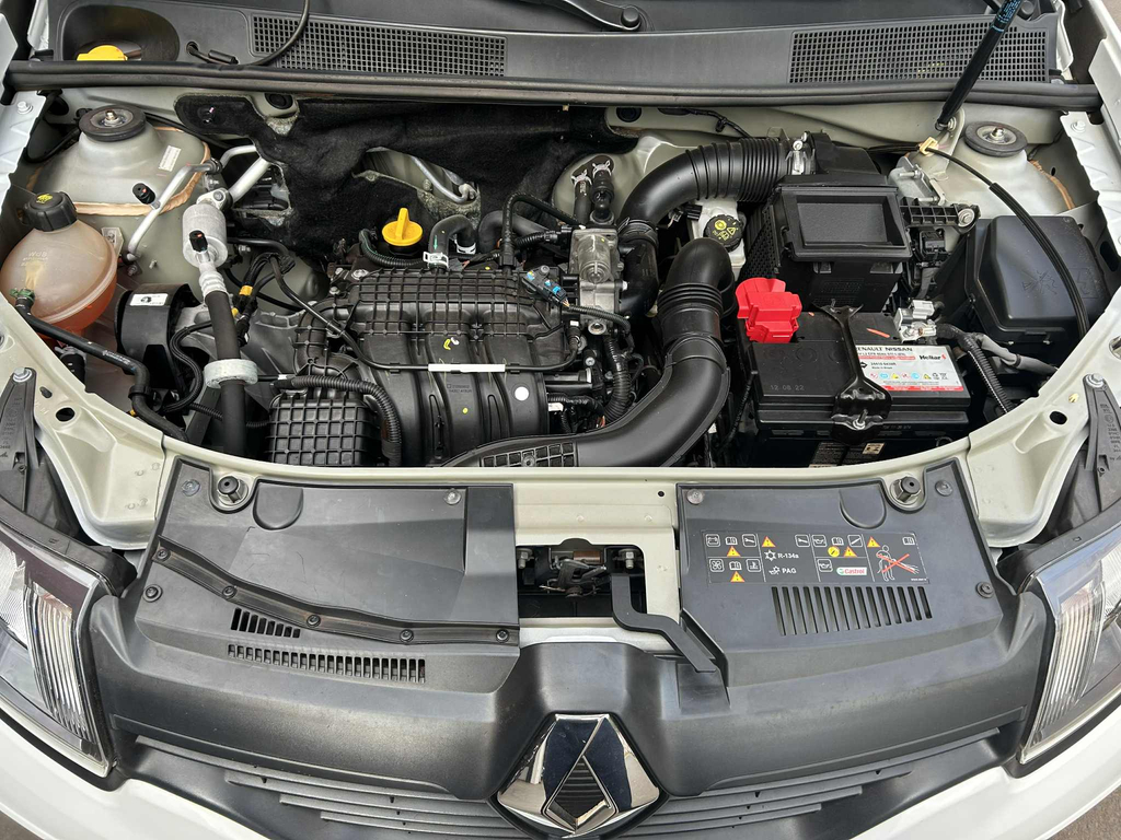 Renault Sandero Branco