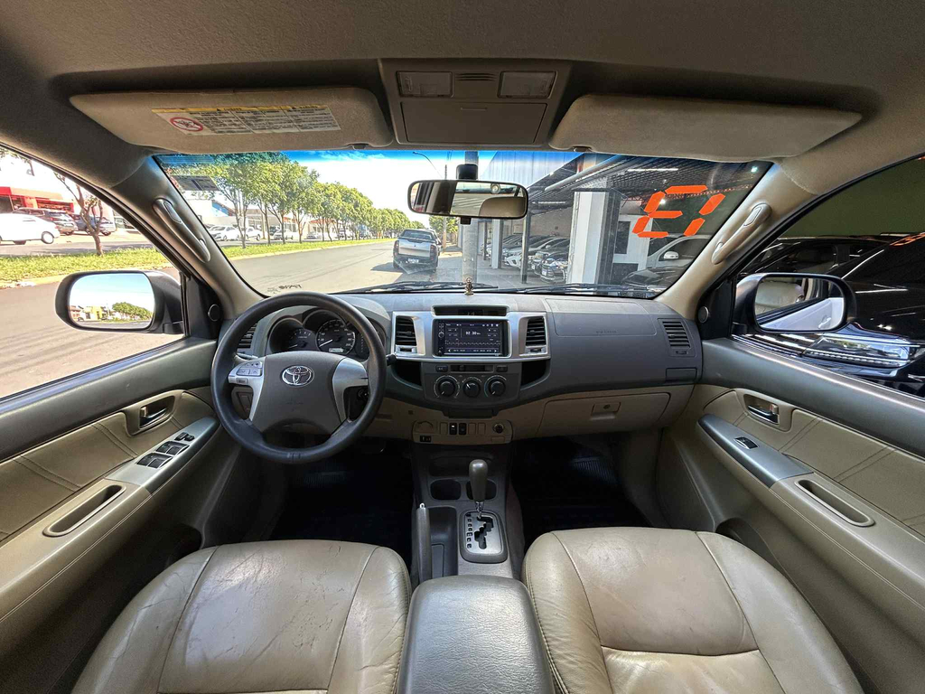 Toyota Hilux SW4 Branco