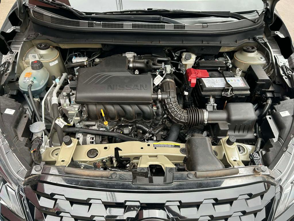 Nissan Kicks Cinza