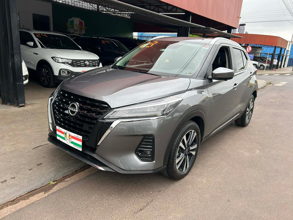 Nissan Kicks Cinza