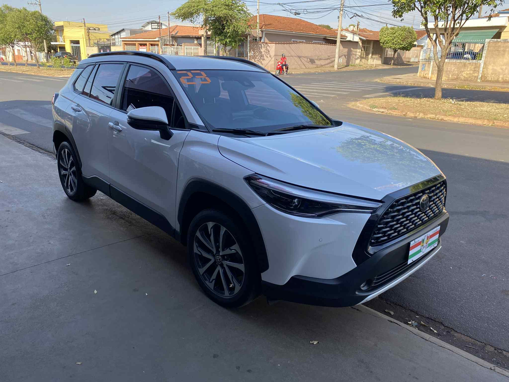 Toyota Corolla Cross Branco
