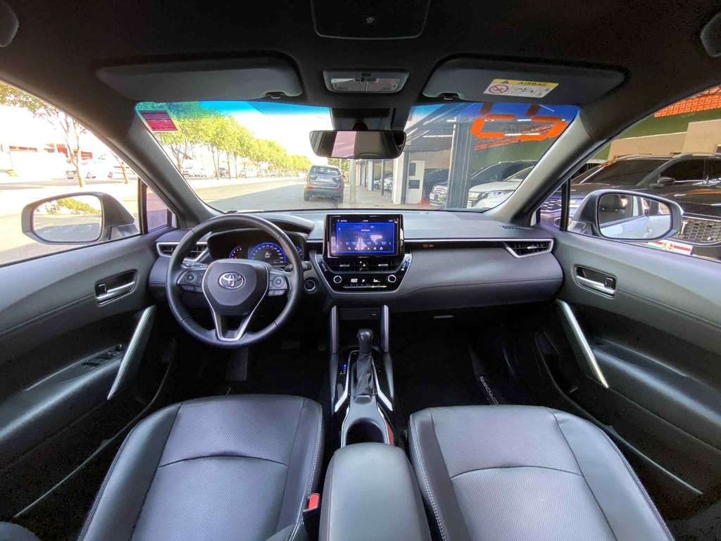 Toyota Corolla Cross Branco