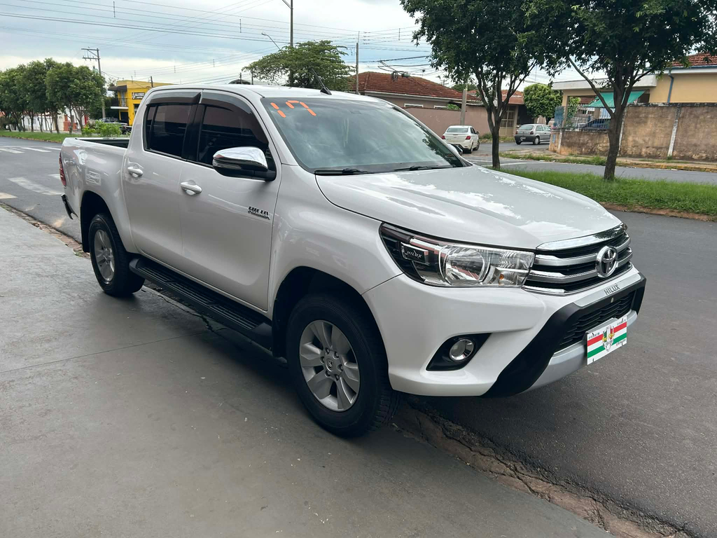 Toyota Hilux Cabine Dupla Branco