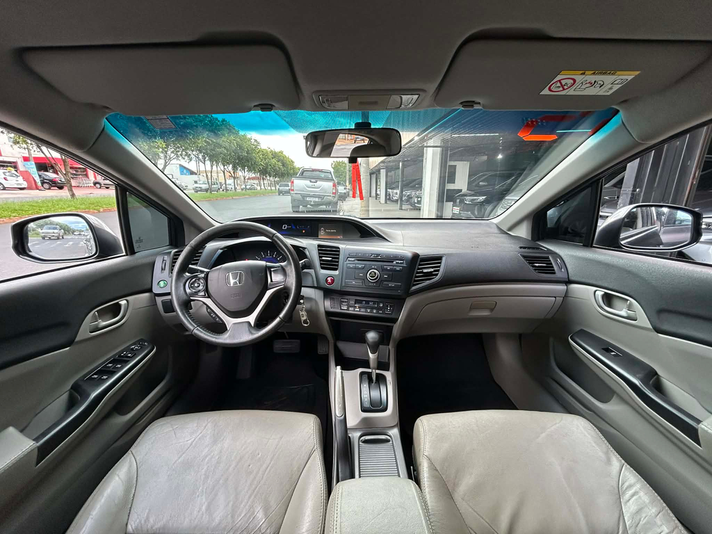 Honda Civic Cinza