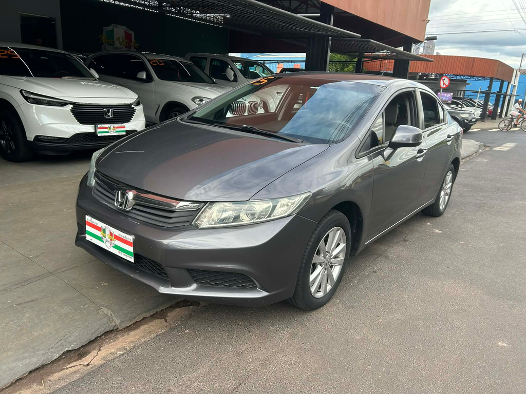 Honda Civic Cinza