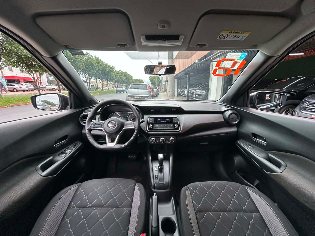 Nissan Kicks Preto