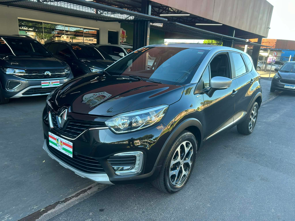 Renault Captur Preto