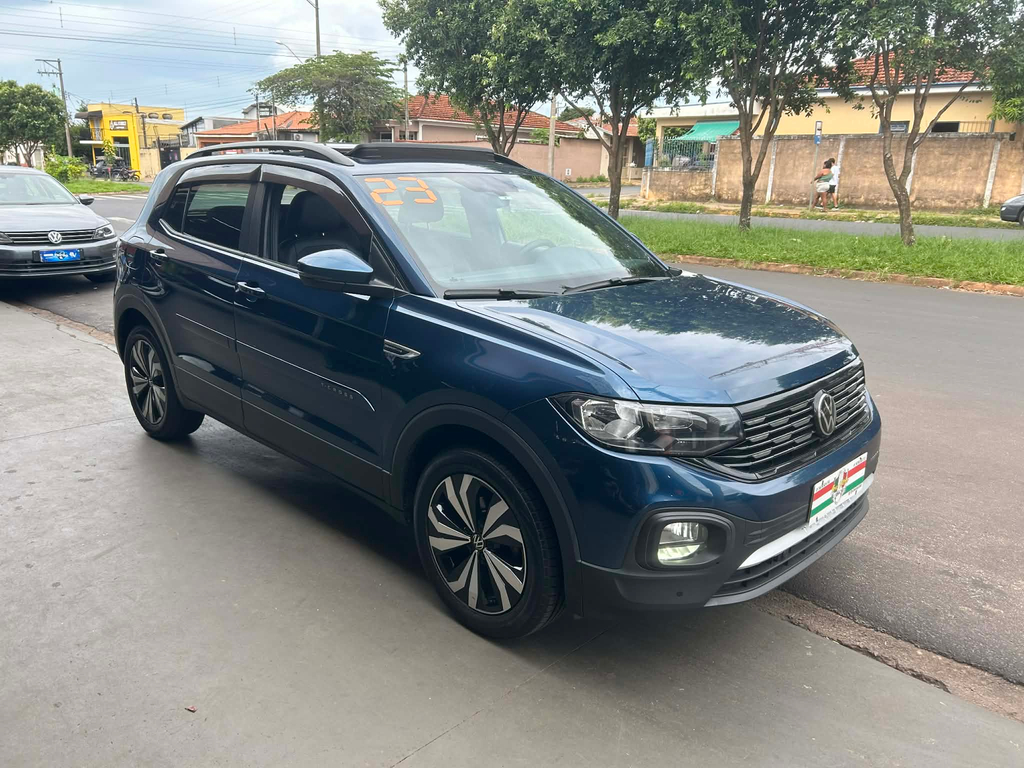 Volkswagen T-Cross Azul