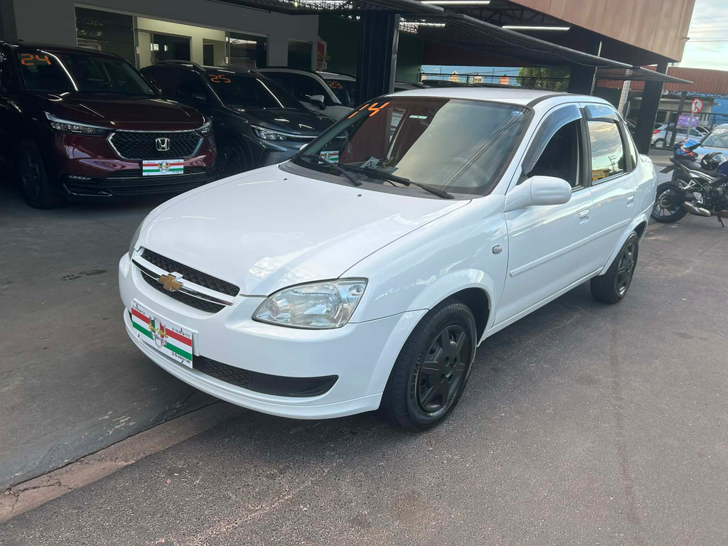 Chevrolet Classic Branco