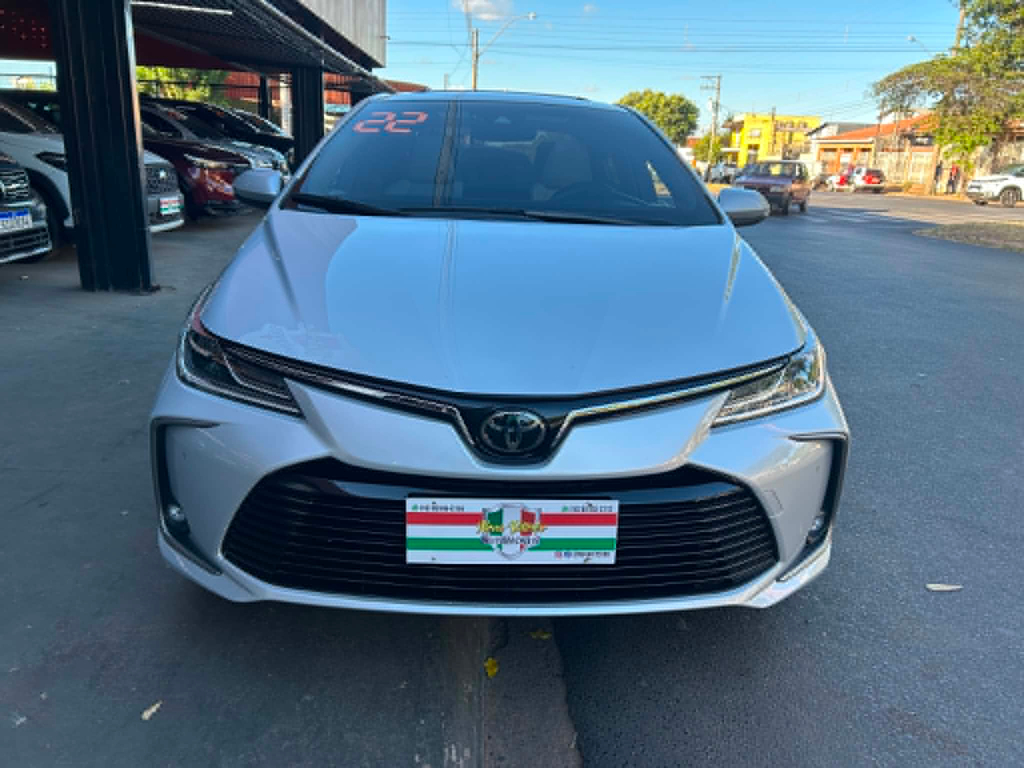 Toyota Corolla Altis Prata