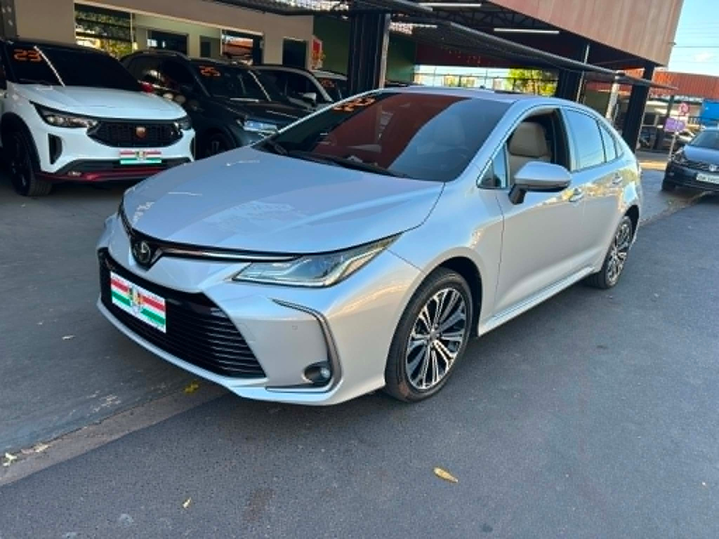 Toyota Corolla Altis Prata