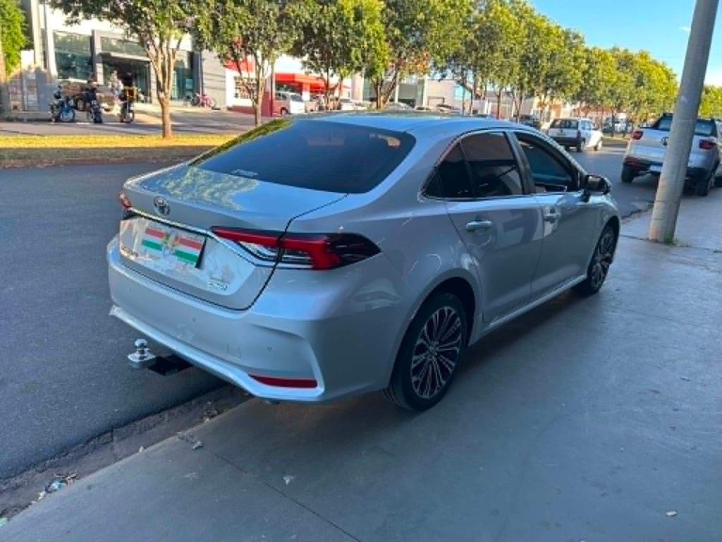 Toyota Corolla Altis Prata