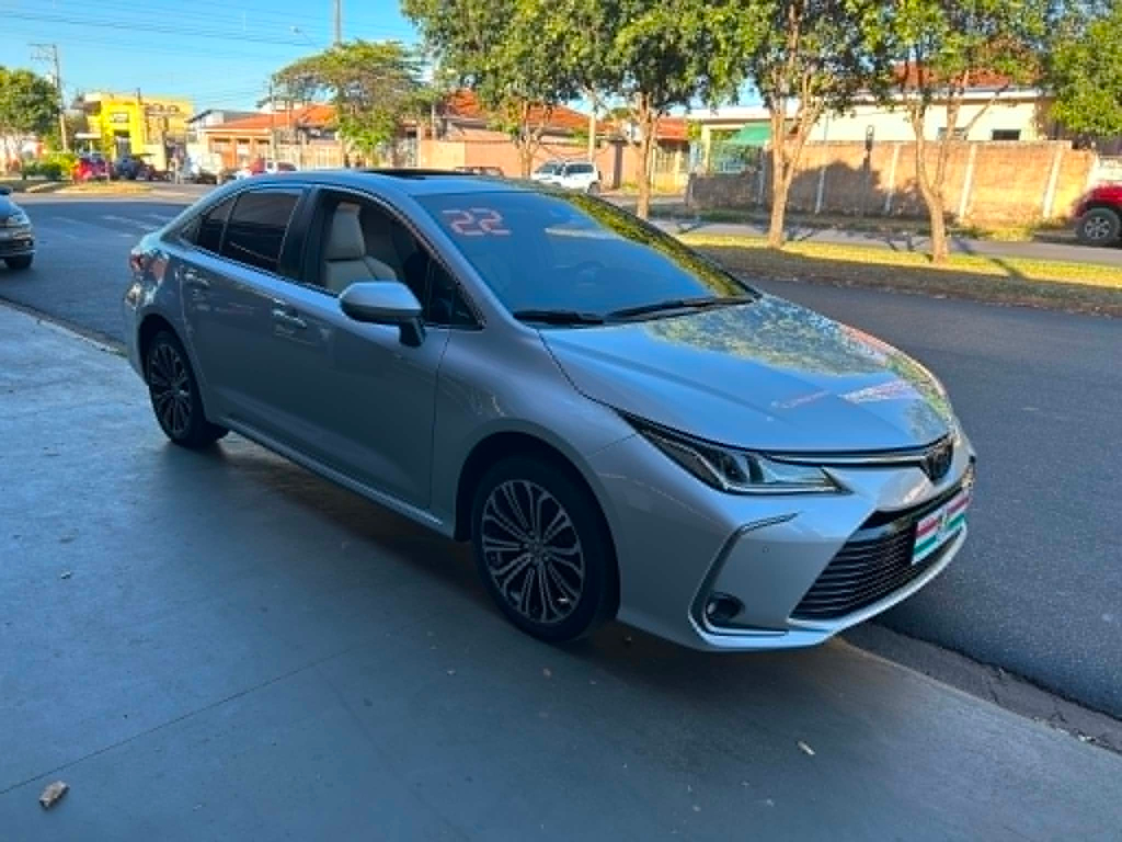 Toyota Corolla Altis Prata