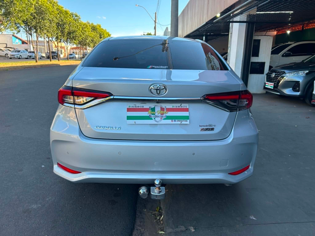 Toyota Corolla Altis Prata