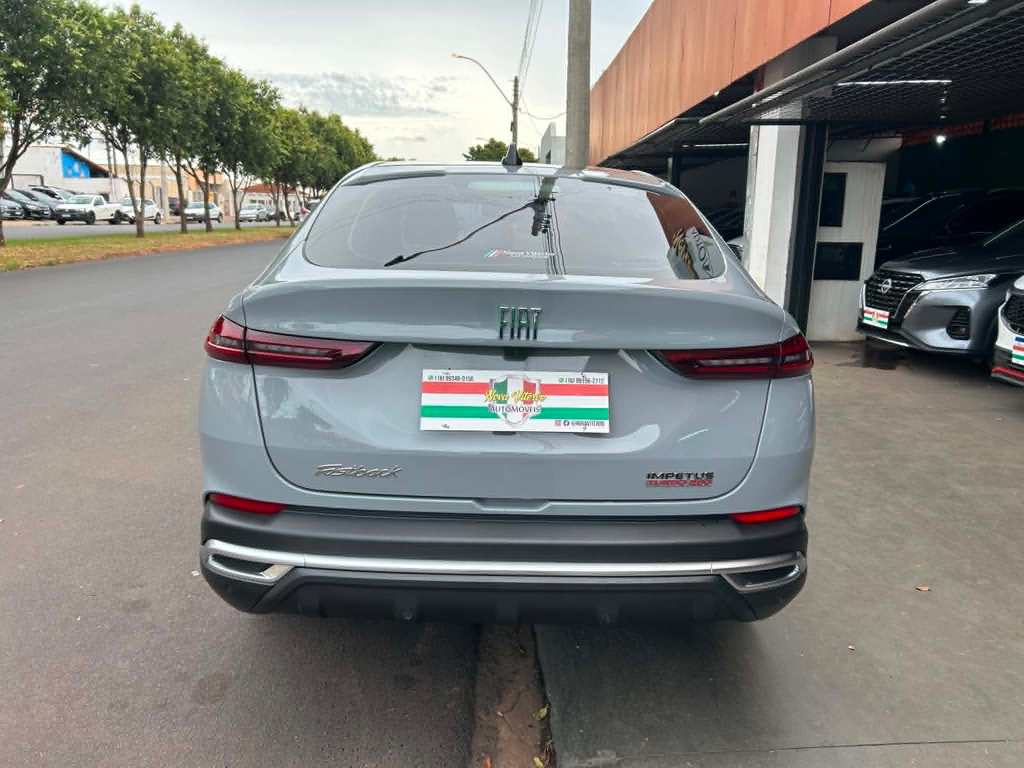 Fiat FASTBACK Cinza