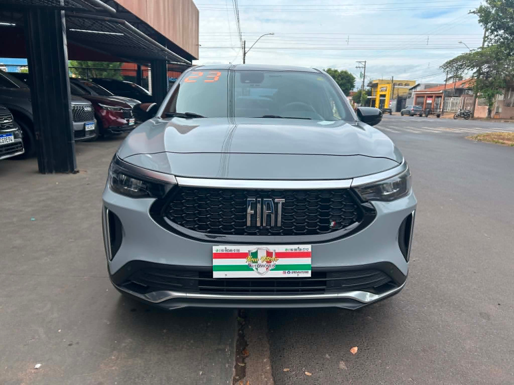 Fiat FASTBACK Cinza