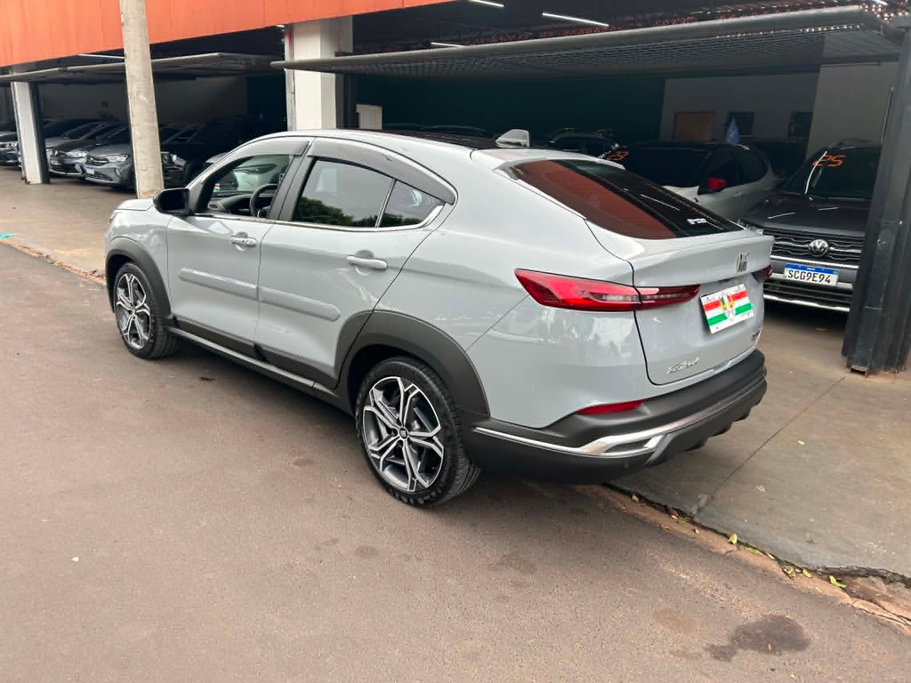 Fiat FASTBACK Cinza