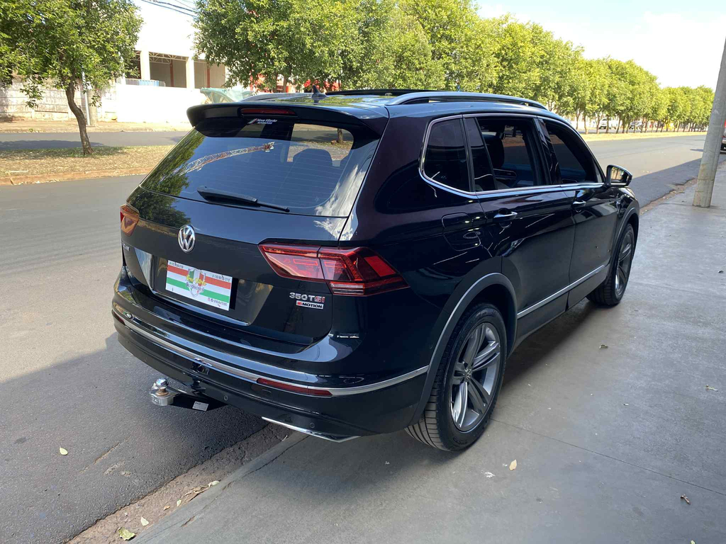Volkswagen Tiguan Preto
