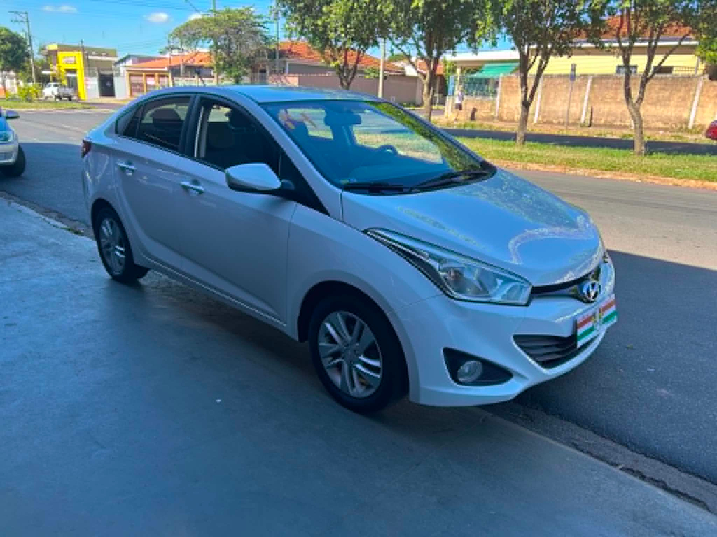 Hyundai HB20S Branco