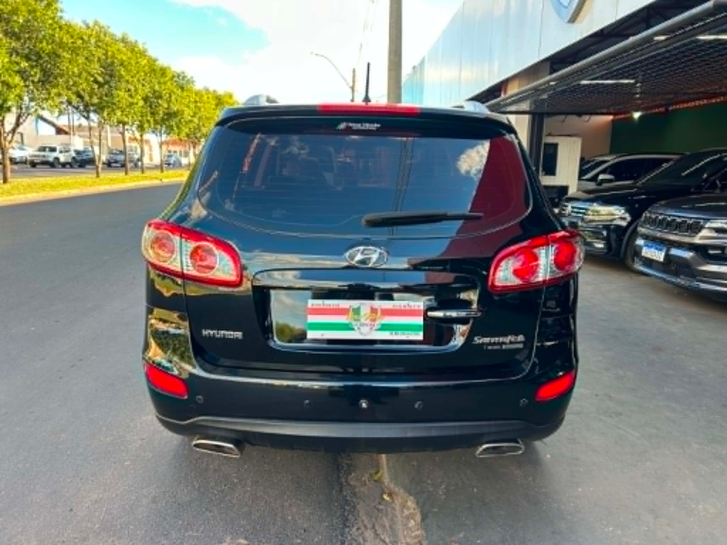 Hyundai Santa Fe Preto