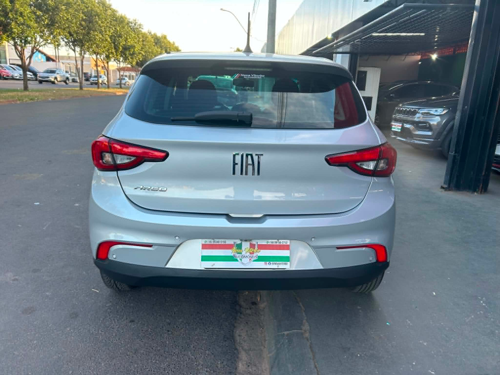 Fiat Argo Prata
