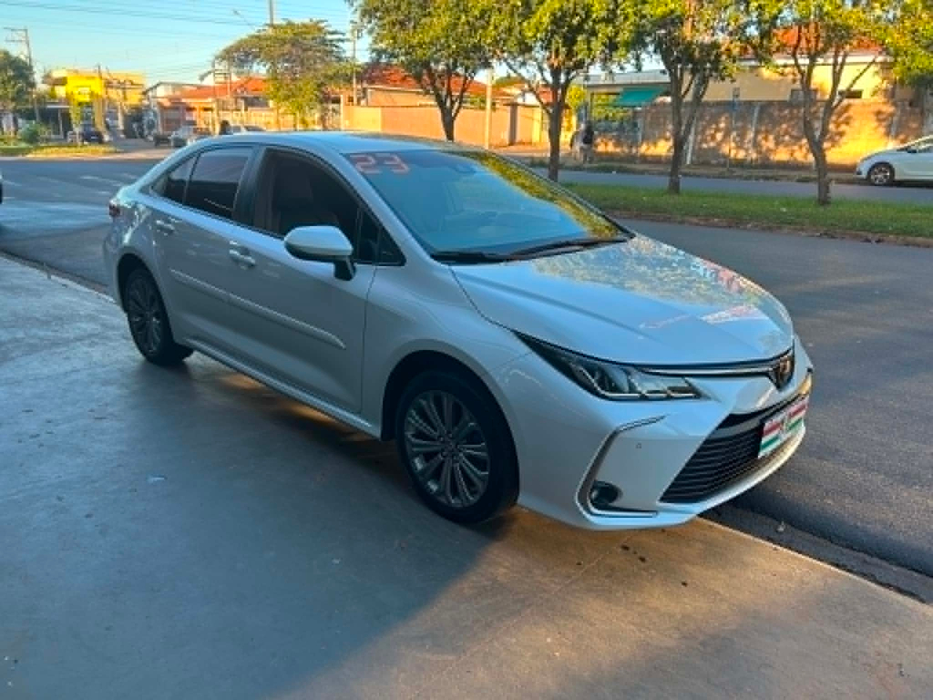 Toyota Corolla Branco