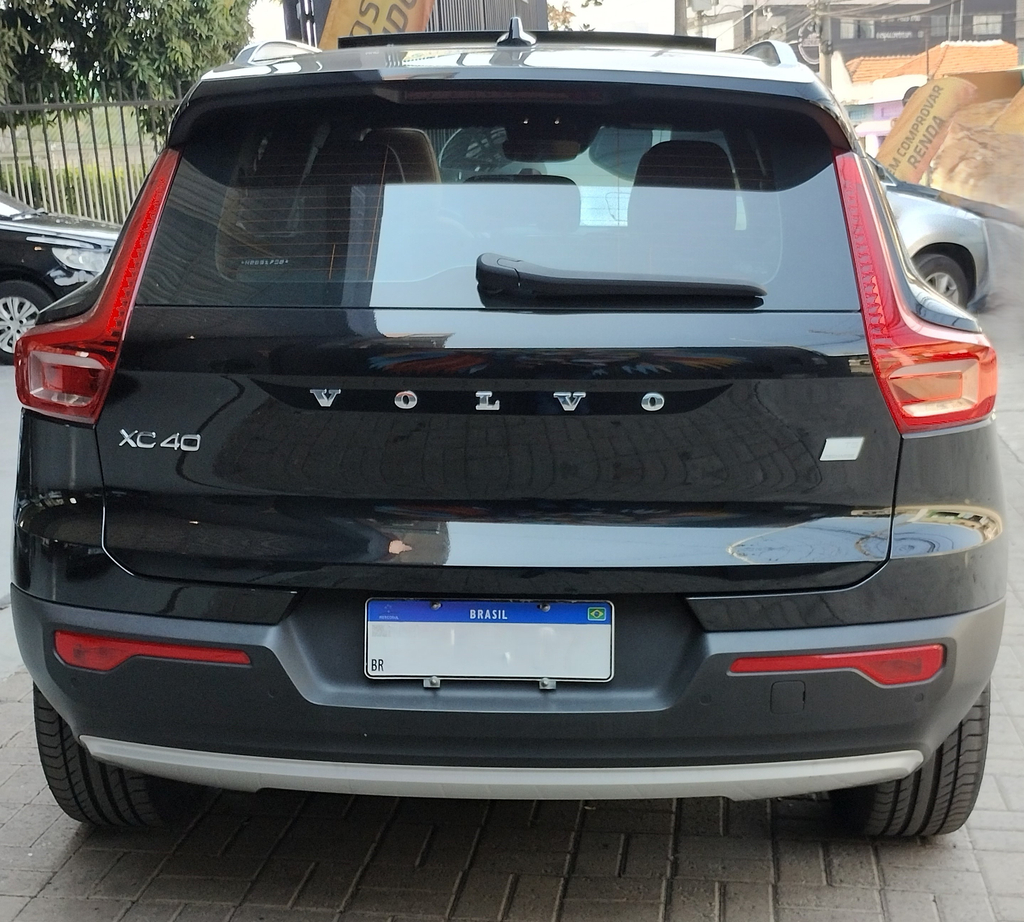 Volvo XC40 Preto