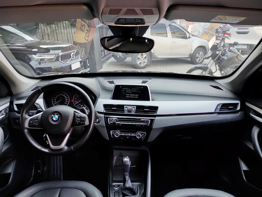 BMW X1 Preto