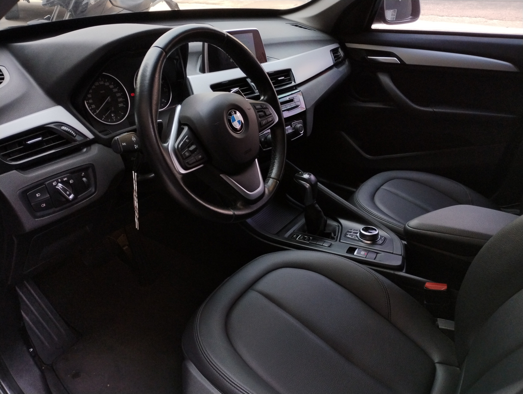 BMW X1 Preto
