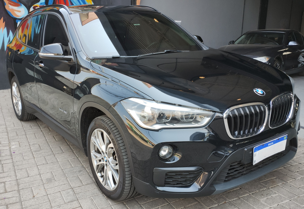 BMW X1 Preto