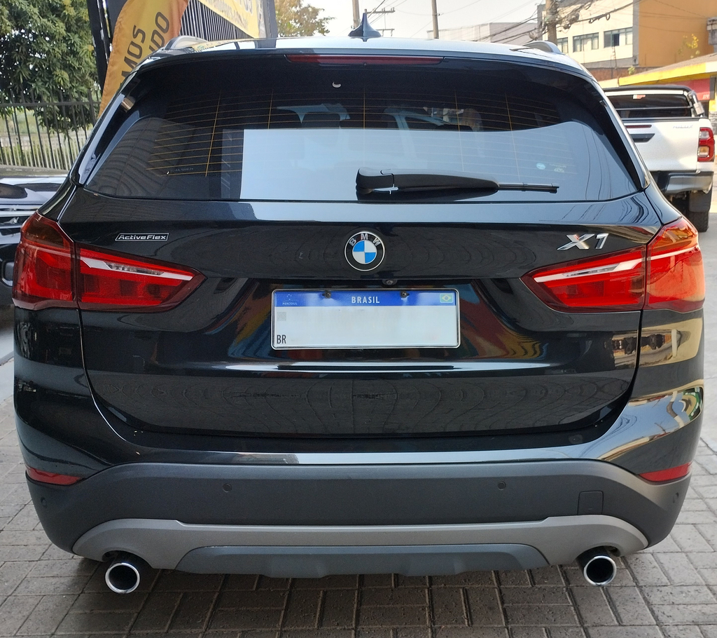 BMW X1 Preto