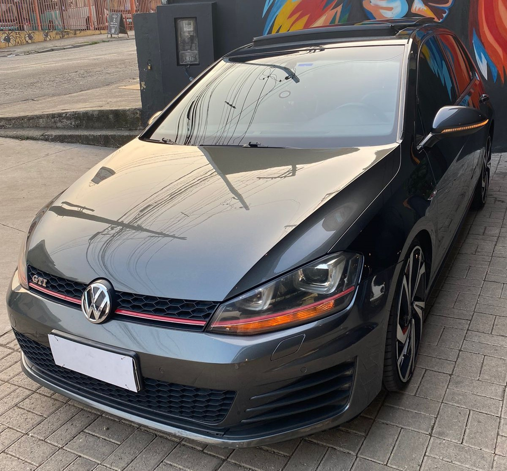 Volkswagen Golf Cinza
