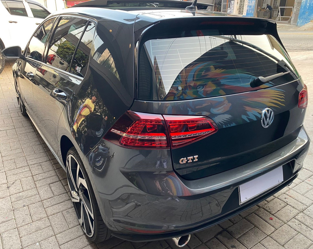 Volkswagen Golf Cinza