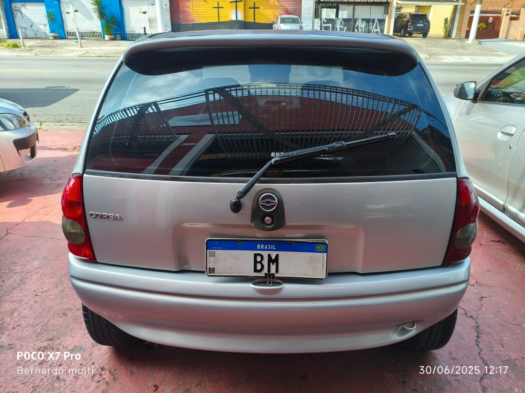 Chevrolet Corsa Hatch Prata