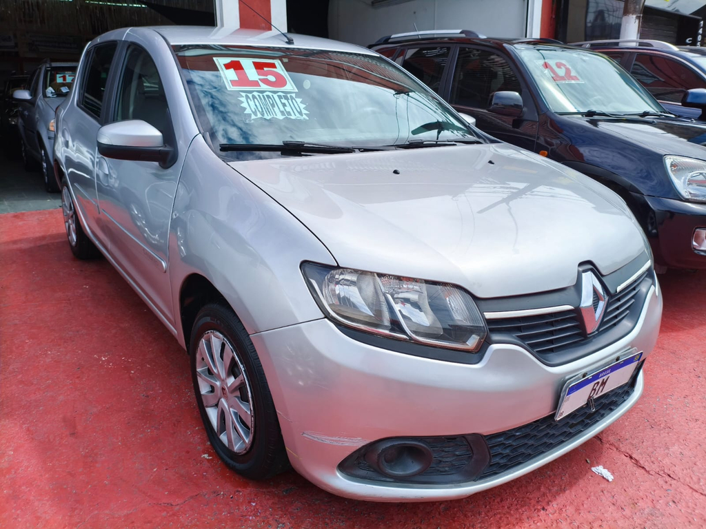 Renault Sandero Prata