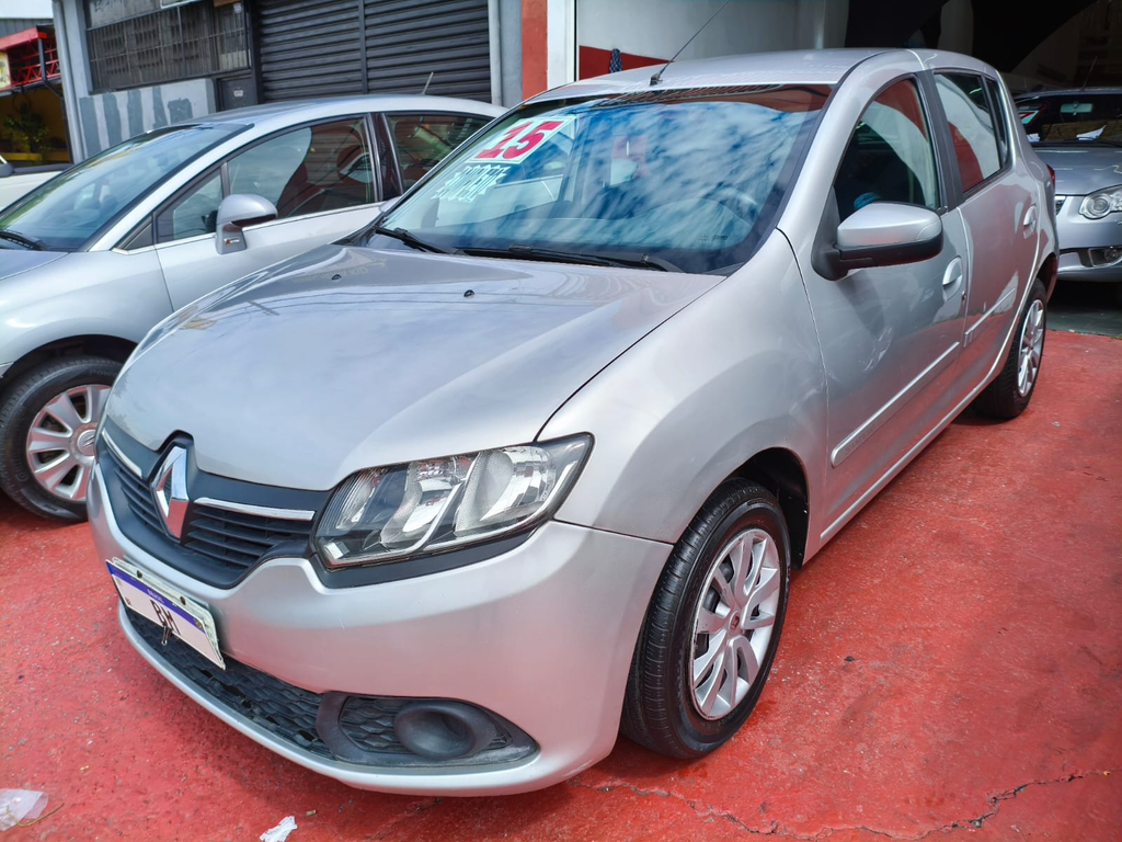 Renault Sandero Prata