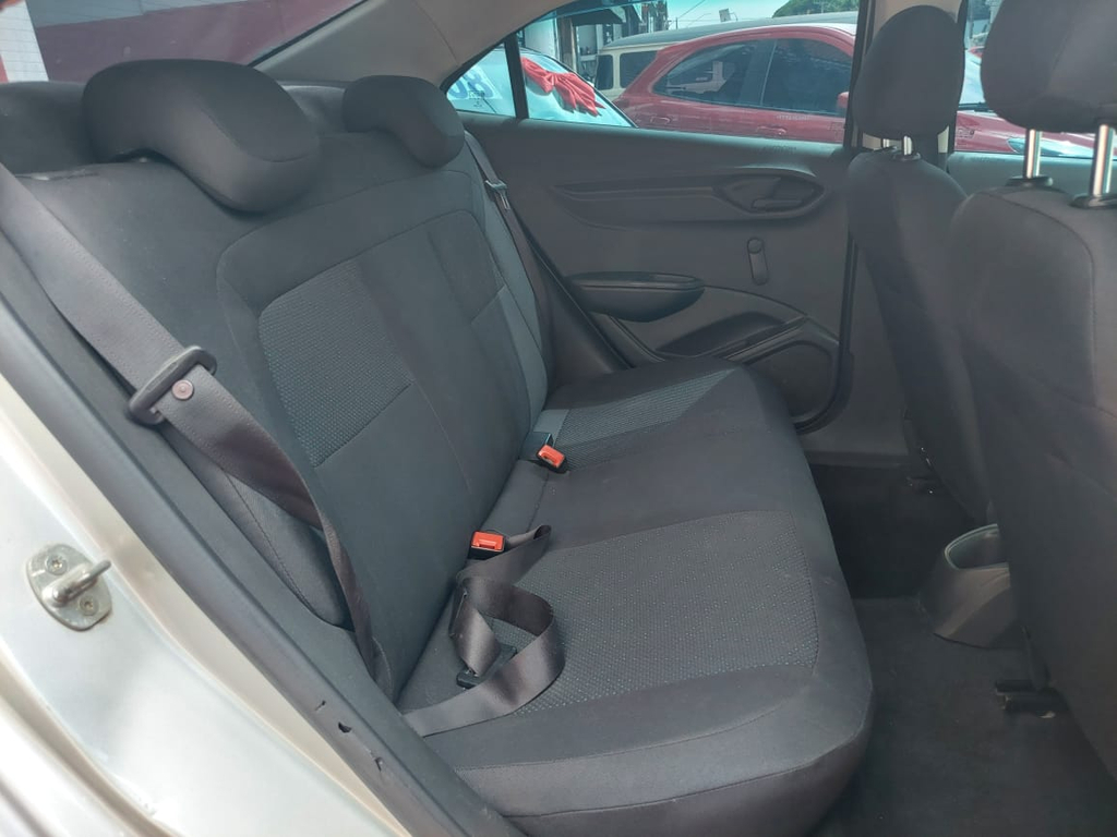 Chevrolet Prisma Prata