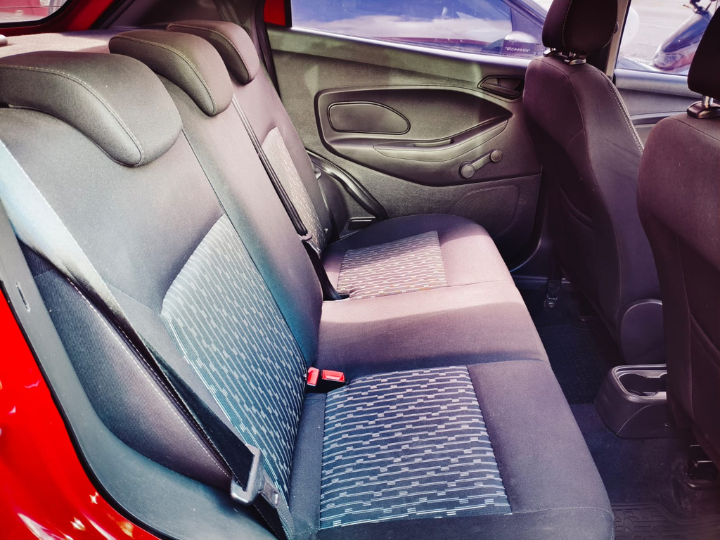 Ford Ka Hatch Vermelho