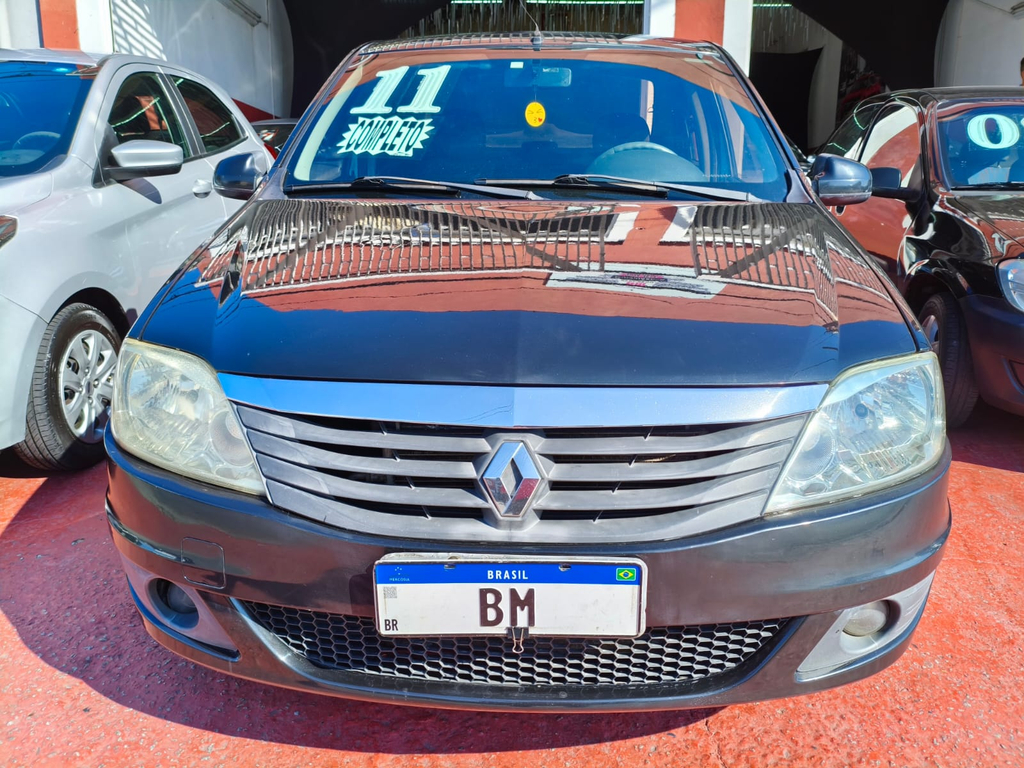 Renault Logan Preto