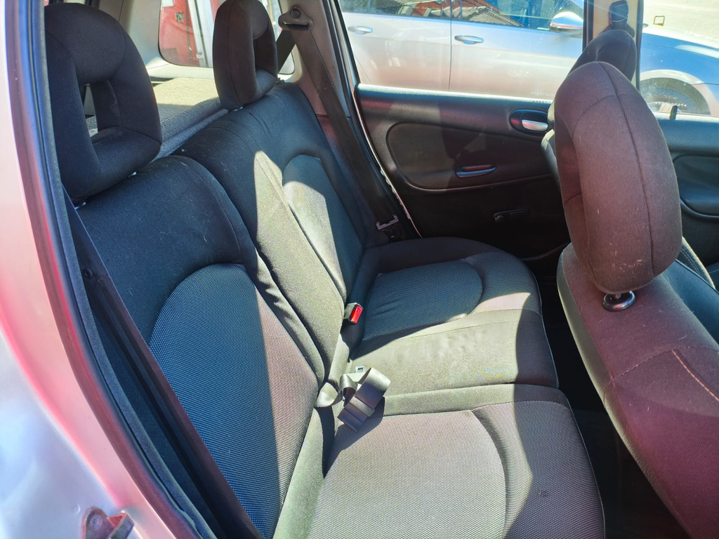 Peugeot 206 SW Prata