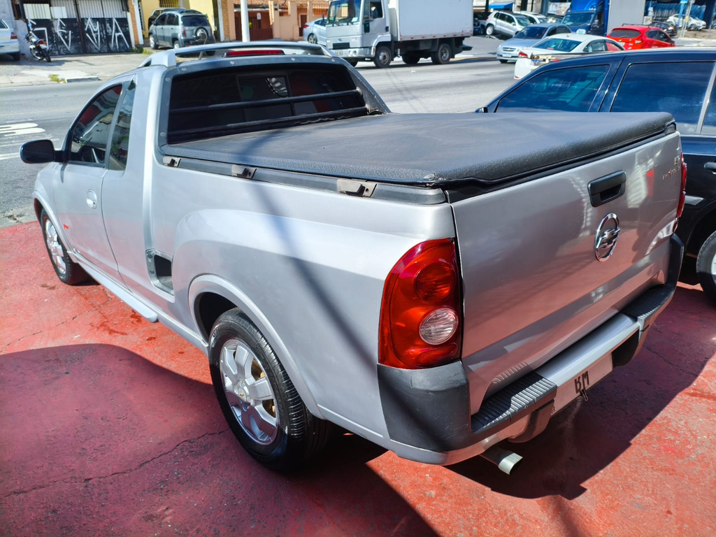 Chevrolet Montana Prata