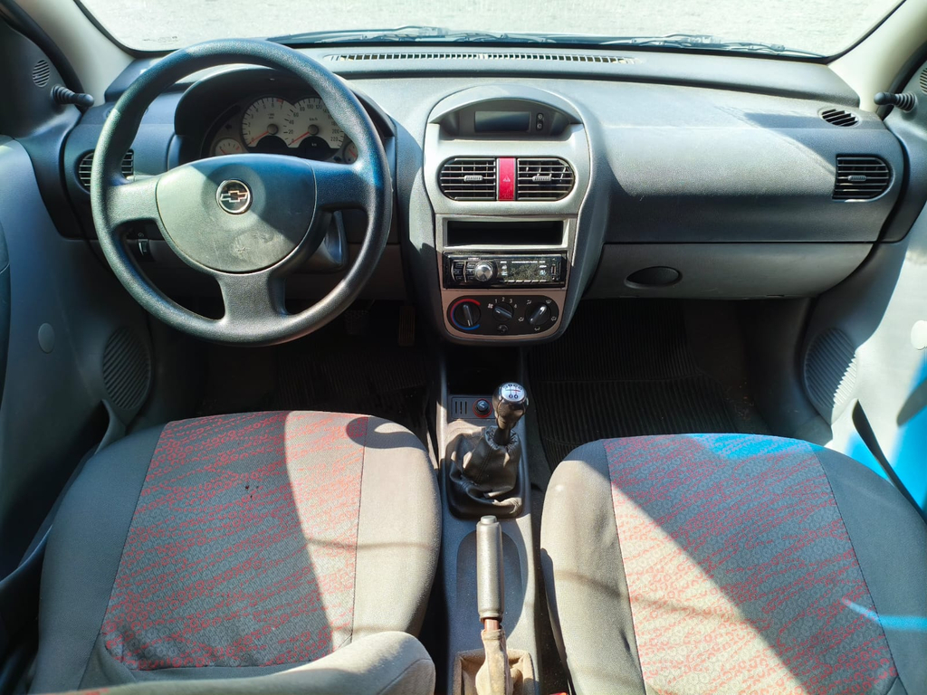 Chevrolet Montana Prata
