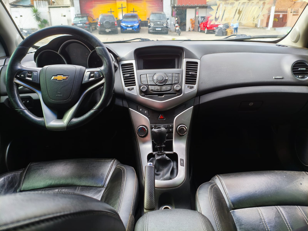 Chevrolet Cruze Sedan Cinza