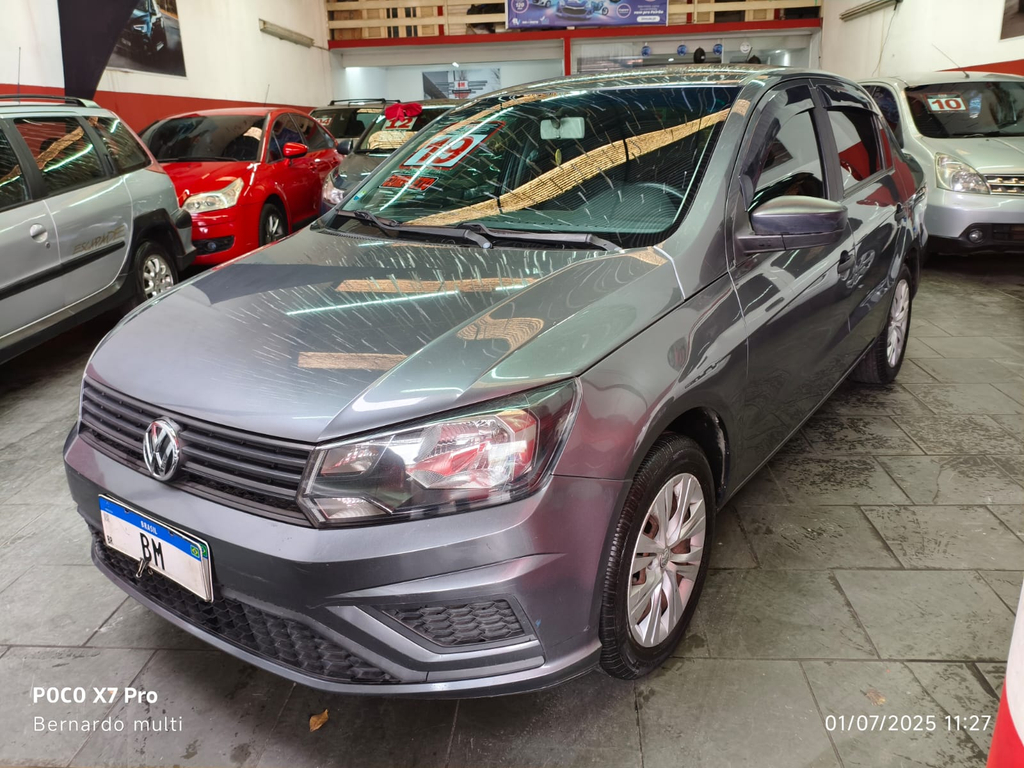 Volkswagen Voyage Cinza