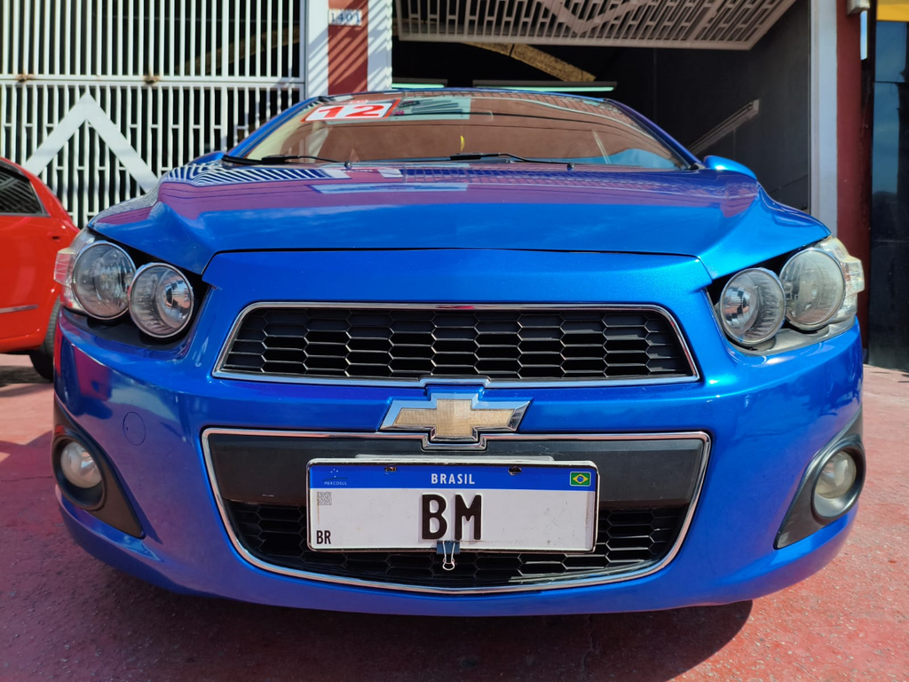 Chevrolet Sonic Azul