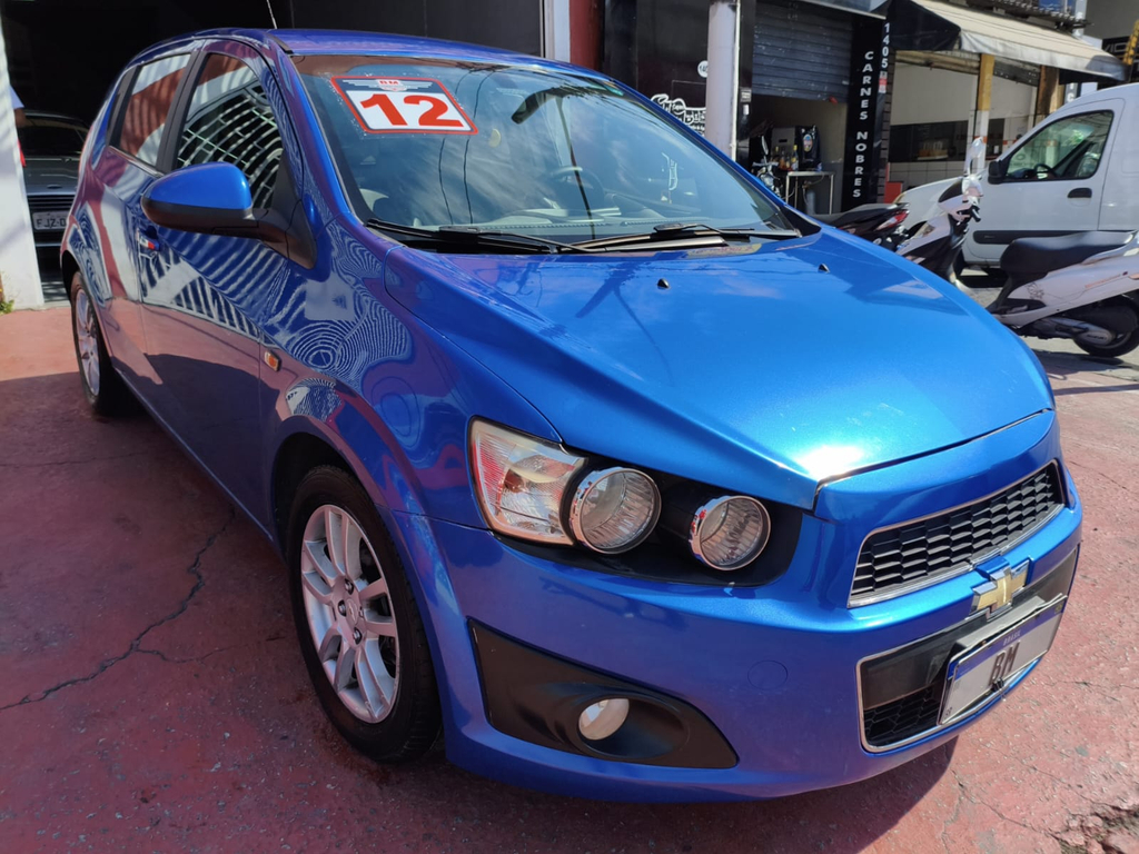 Chevrolet Sonic Azul