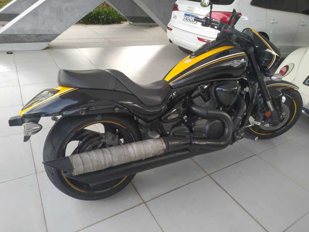 Suzuki BOULEVARD Preto
